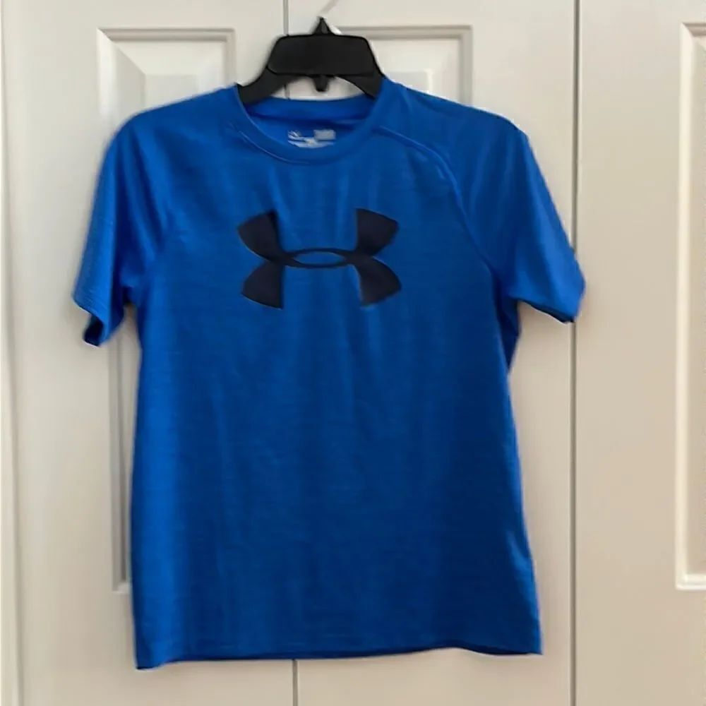 ****** 5 for $25 Boys Under Armour Activewear Tee Shirt